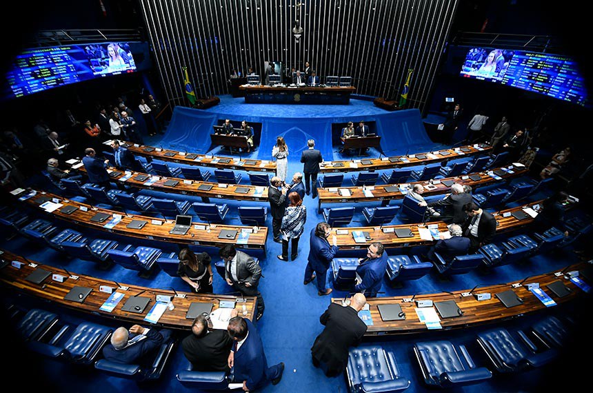 Plenário avalia cotas para mulheres em conselhos de estatais Fonte: Agência Senado