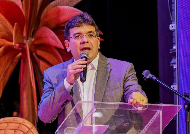 Rafael destaca papel do Piauí como referência em inovação na abertura do NEON 2025