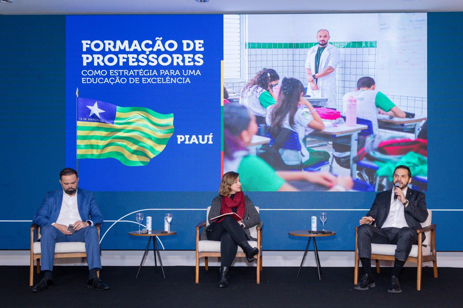 Boas práticas em formação docente do Piauí são apresentadas em evento nacional de Educação