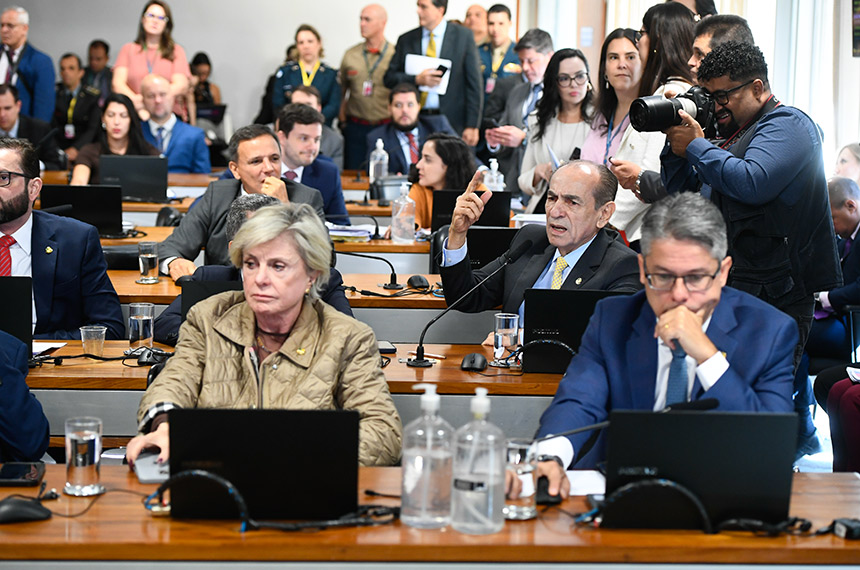 Projeto da reforma eleitoral deve ser votado na CCJ na quarta-feira