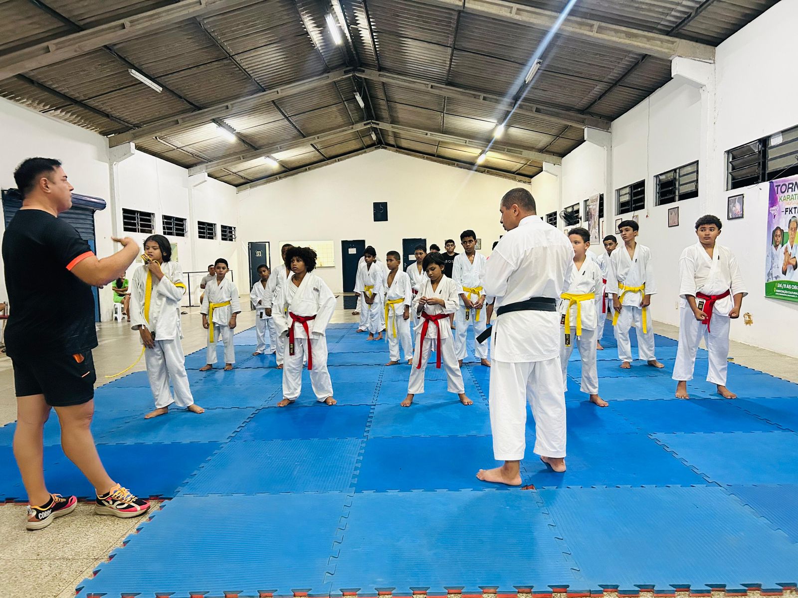 Projeto Idearte leva 40 alunos de Karatê  ao Campeonato Nacional com apoio da PNAB