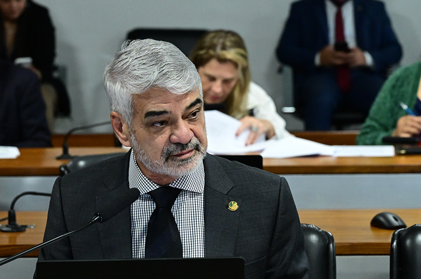 Cadastro de devedor de pensão alimentícia no eSocial passa na CAS