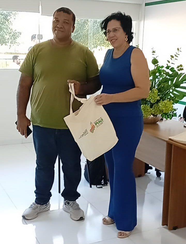 Servidores do Centro de Triagem de Animais Silvestres recebem kits de EPIs para reforço na segurança e bem-estar no manejo dos animais