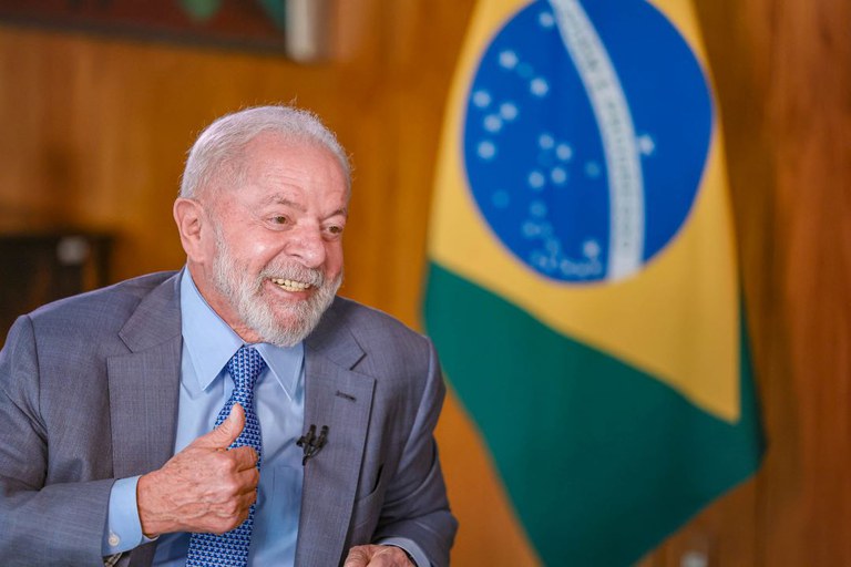 Lula cresce nas pesquisas até entre bolsonaristas