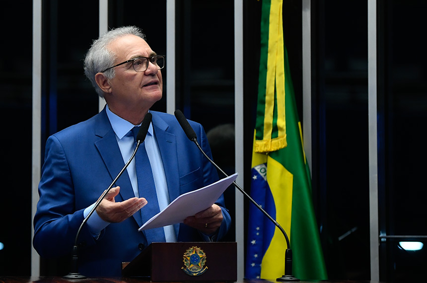 Renan diz que tarifaço de Trump busca interferir no STF e conter avanço dos Brics