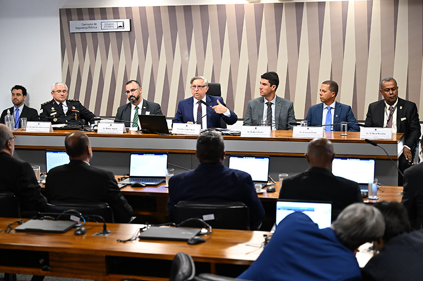 Debatedores defendem PEC que blinda Fundo Constitucional do DF contra cortes