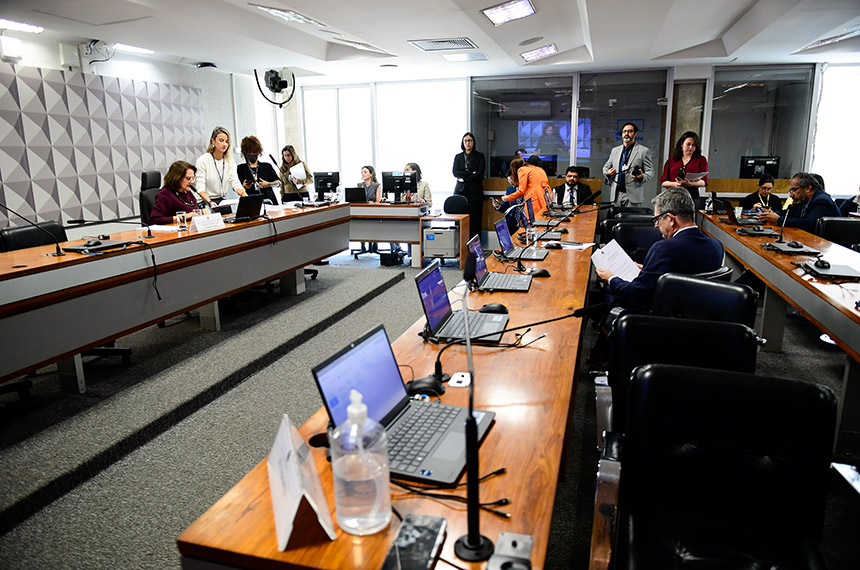 CDH torna obrigatória eleição direta para Conselhos Tutelares