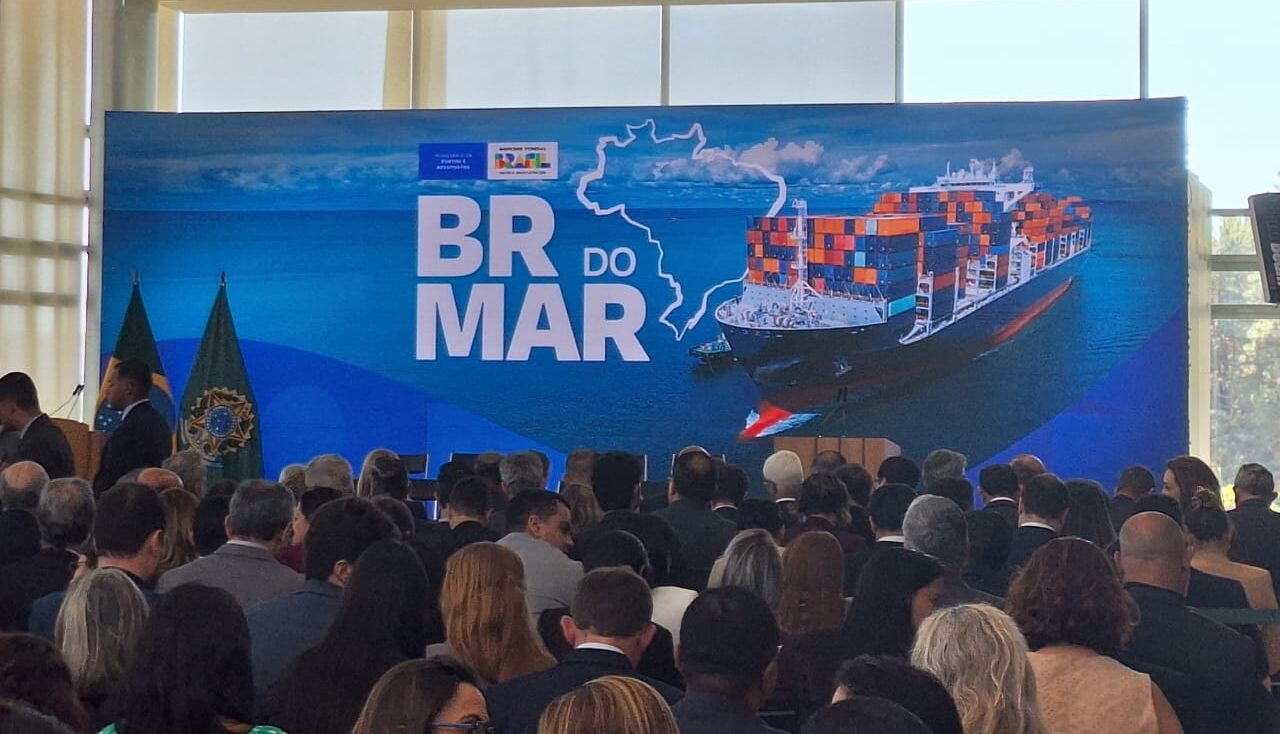 Piauí comemora assinatura do Programa BR do Mar, que incentiva a navegação entre portos