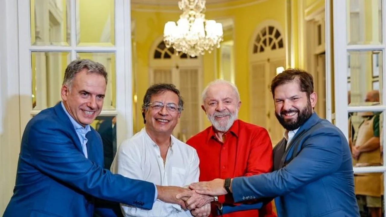Veja: Lula escreve artigo com presidentes da Espanha, Chile, Colômbia e Uruguai: "Não cabe medo"