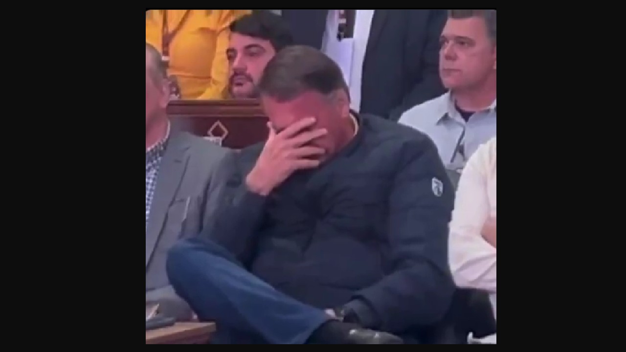 Bolsonaro em lágrimas: agora ele chora – mas o Brasil já chorou muito antes