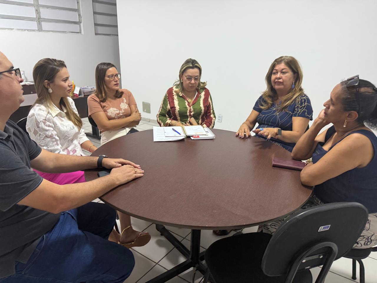 Reunião discute criação de Organismo de Políticas para Mulheres em Parnaíba