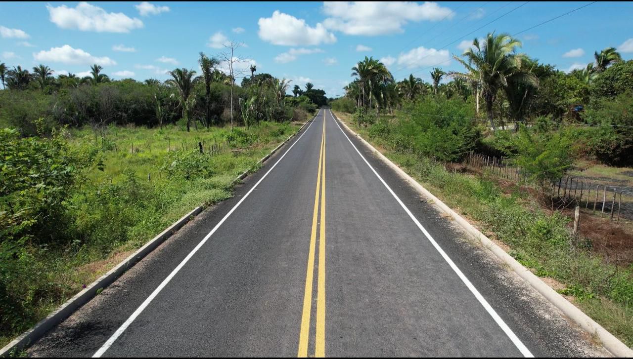 DER atinge etapa final das obras de 77 km na PI-110, entre Barras e Miguel Alves