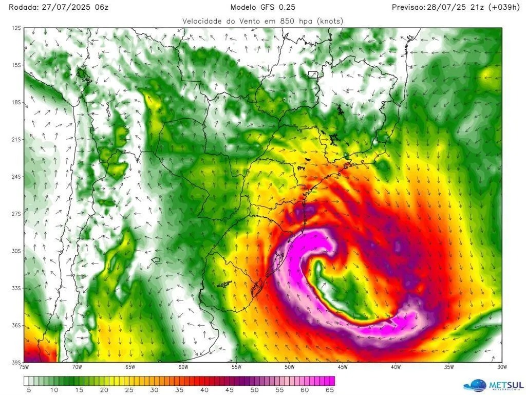 Ciclone extratropical avança sobre Sul e Sudeste do Brasil com ventos de até 100 km/h
