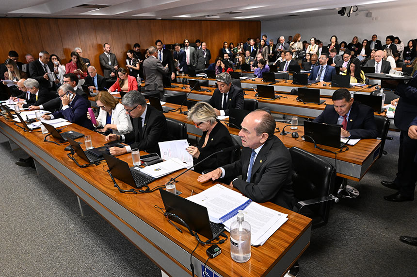 Fake news, voto impresso e quarentena: os nós políticos do novo Código Eleitoral