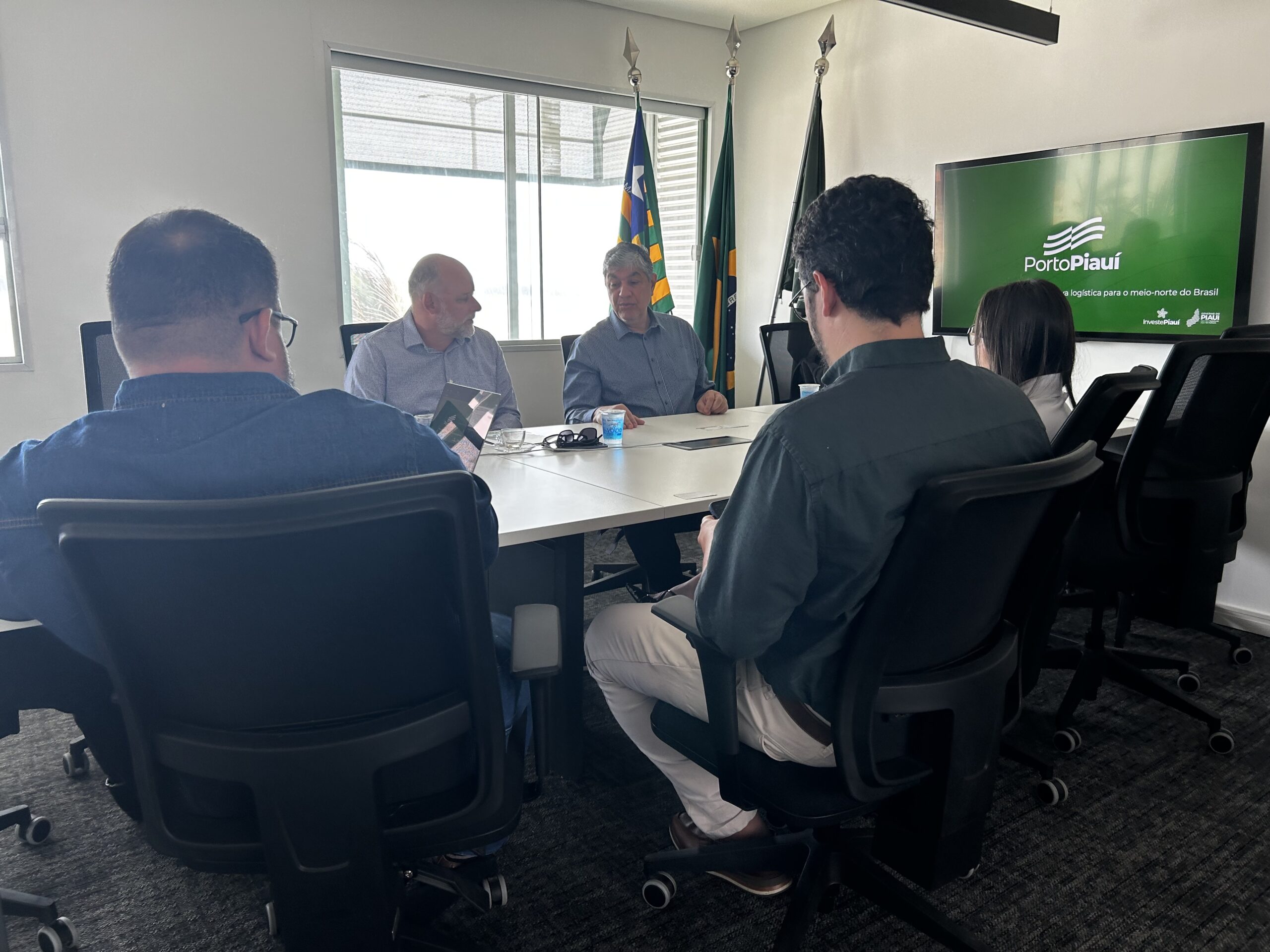 Porto Piauí recebe visita de representantes da agência brasileira de promoção de exportações
