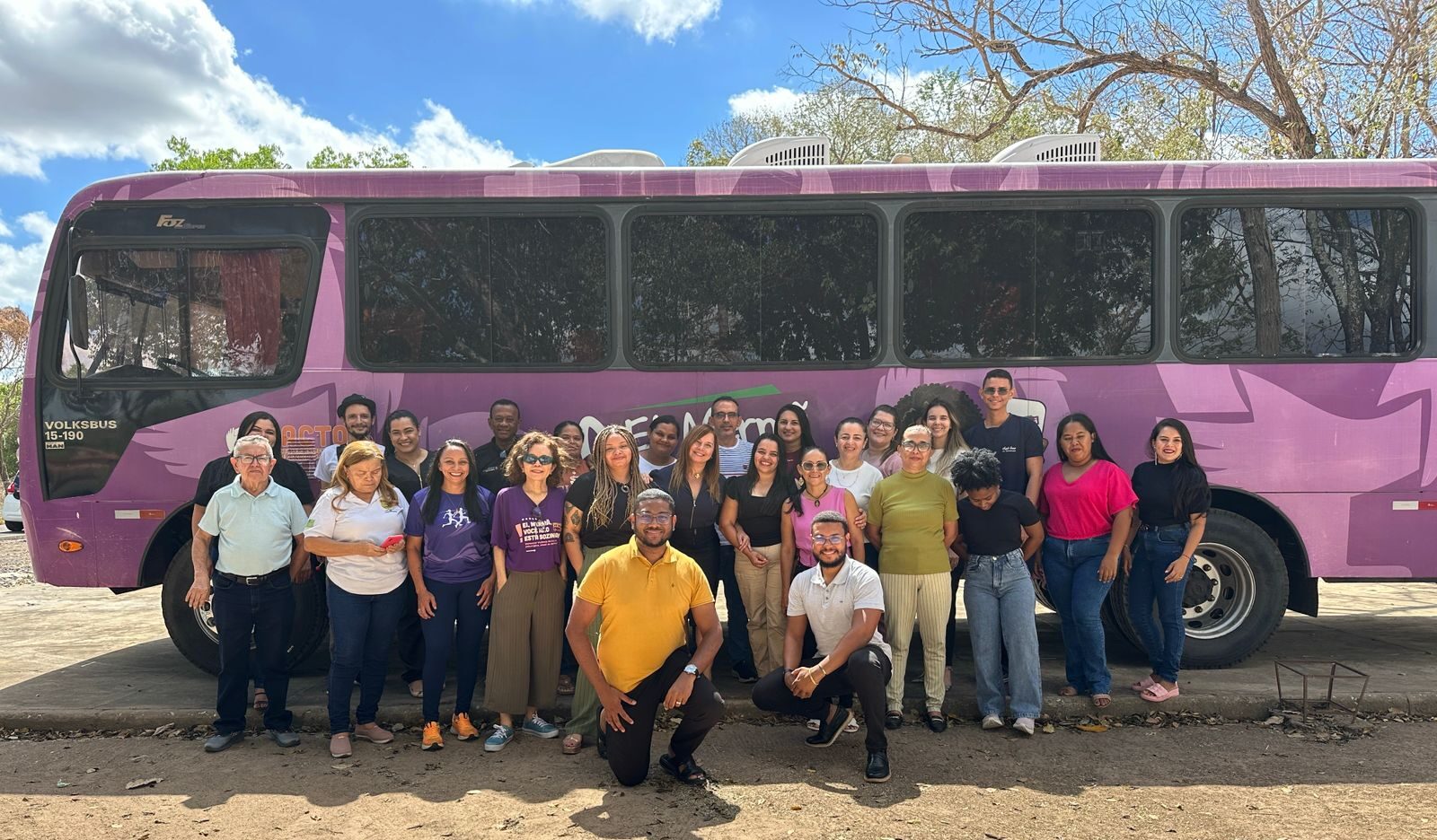 Ônibus Lilás leva orientações sobre enfrentamento à violência contra a mulher para São Gonçalo do Piauí