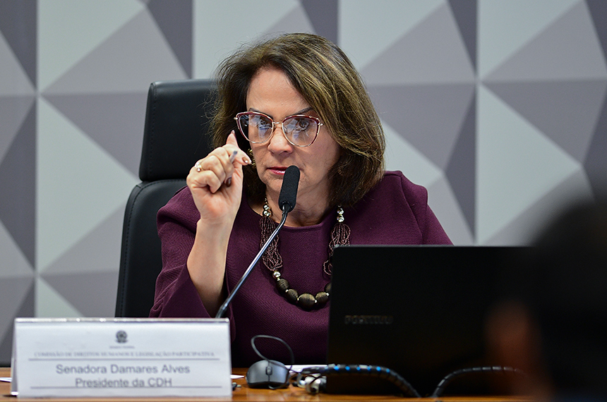 No Agosto Lilás, CDH vota projetos ligados a direitos da mulher