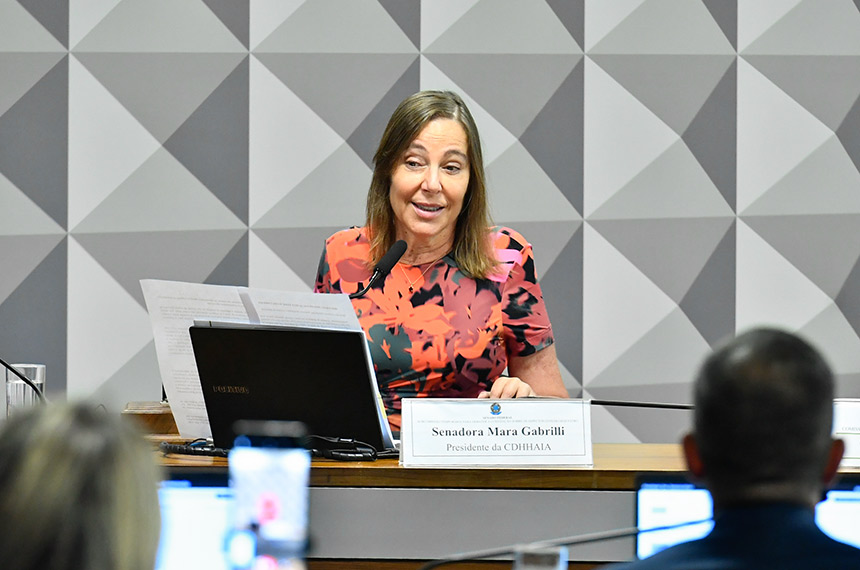Saúde mental: CDH debate a prática de psicoterapia