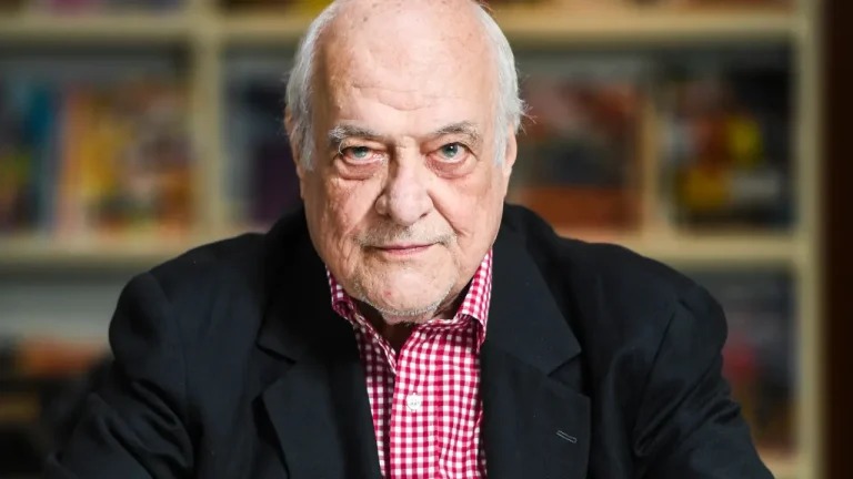 Morre o jornalista de extrema-direita J.R. Guzzo
