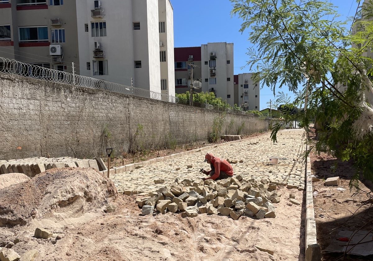 Mais mobilidade e qualidade de vida: Idepi executa a pavimentação de mil m² de ruas em Teresina