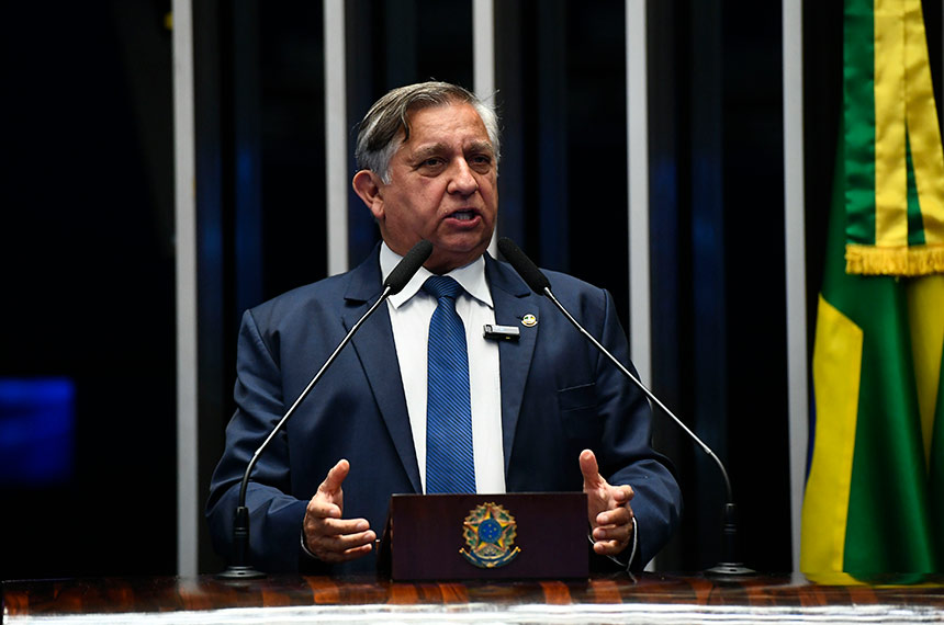 Izalci pede união para 'impedir o avanço do autoritarismo no Judiciário'