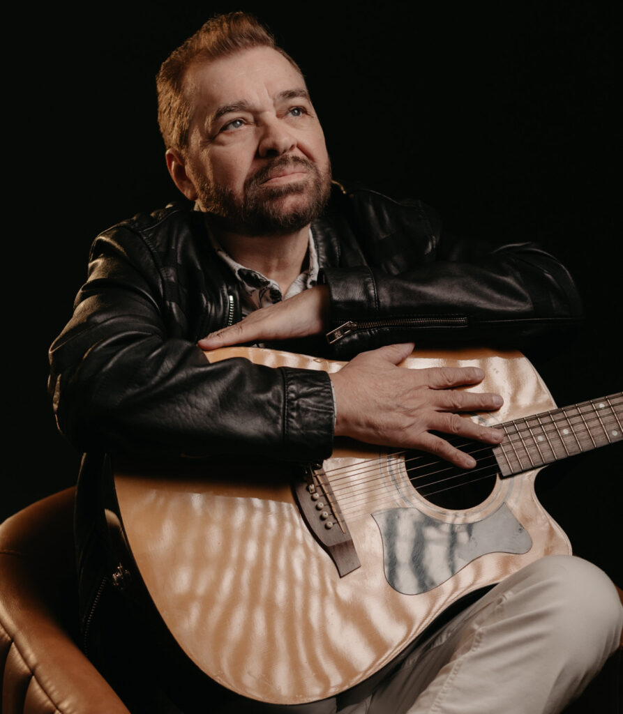 Projeto Seis e Meia abre o segundo semestre com show de Peninha em Teresina