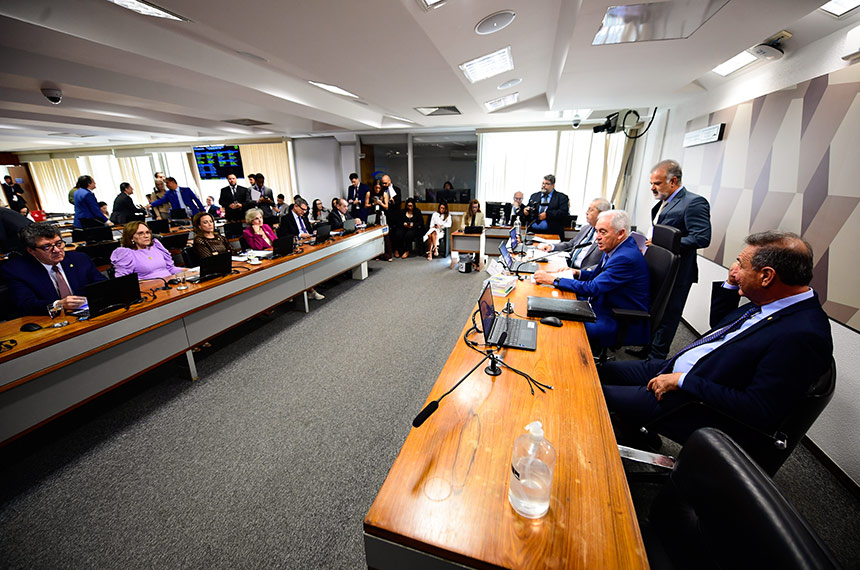 Indicações para CNPM e CNJ são lidas na CCJ; sabatinas serão na semana que vem