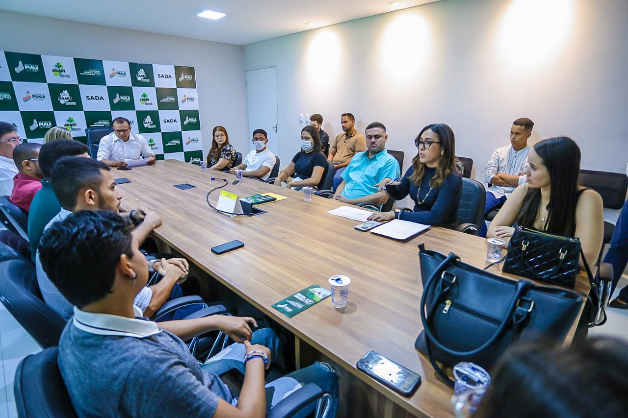Estagiários reforçam projetos e programas desenvolvidos pela Sada e Adapi no Piauí