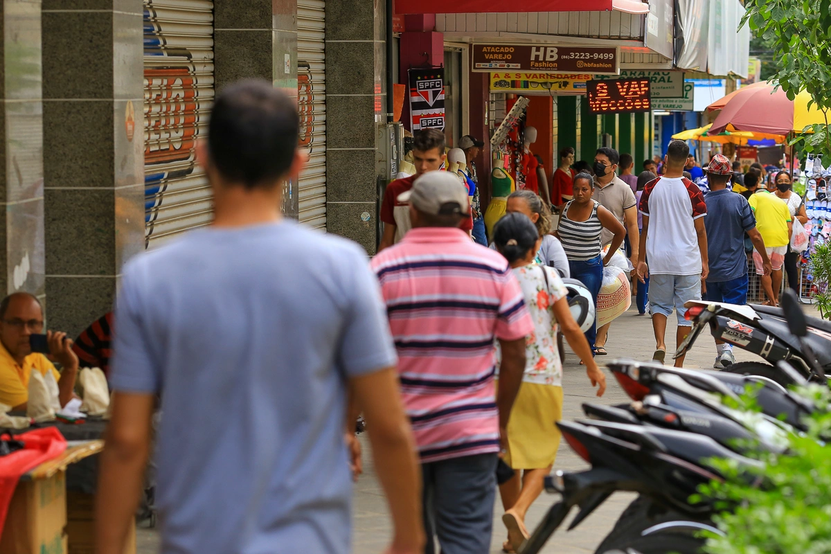 Comércio do Piauí atinge marca inédita em número de lojas de revenda, afirma IBGE