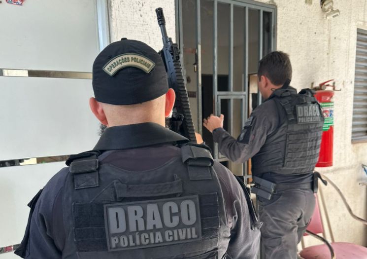 Polícia prende 21 pessoas e cumpre mais de 40 mandados de busca e apreensão no Piauí