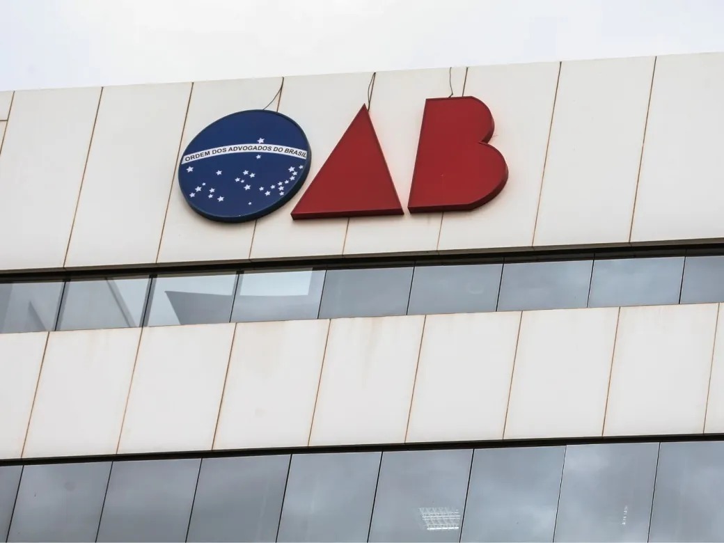 Quem já foi a OAB? Hoje passa pano para golpistas e bate no STF