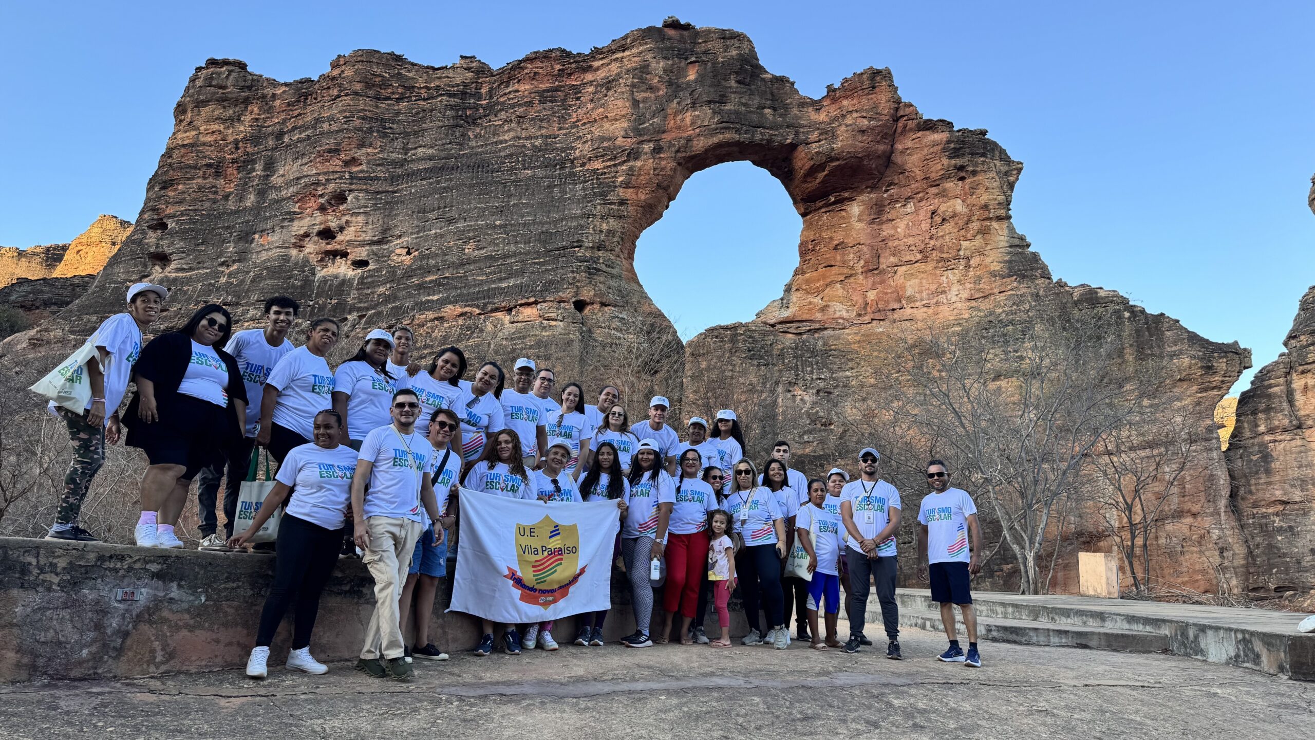 Seduc leva estudantes à Serra da Capivara em experiência que une história e identidade cultural