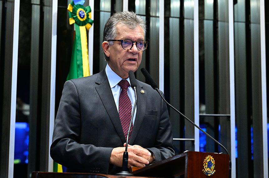 Laércio critica medidas provisórias do setor de gás natural e de ZPEs