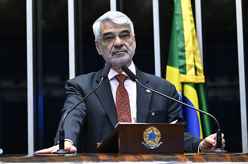Humberto critica 'tarifas punitivas' dos EUA e defende soberania do Brasil