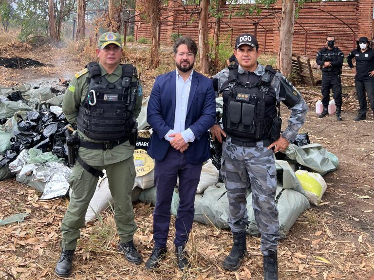 Polícia Civil incinera mais de uma tonelada de drogas em Teresina
