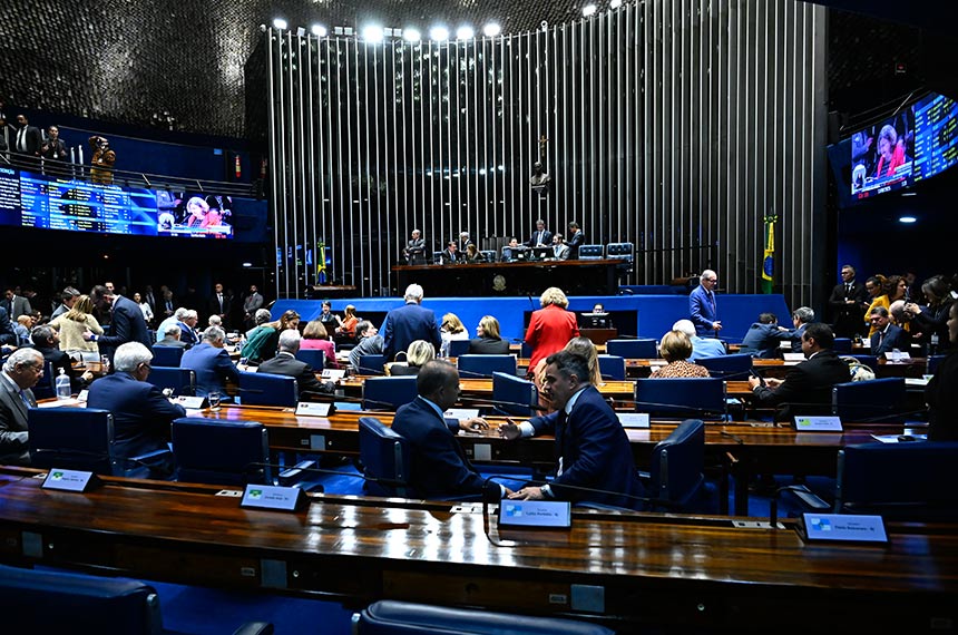 Por unanimidade, Plenário aprova Marluce Bezerra para ministra do STJ