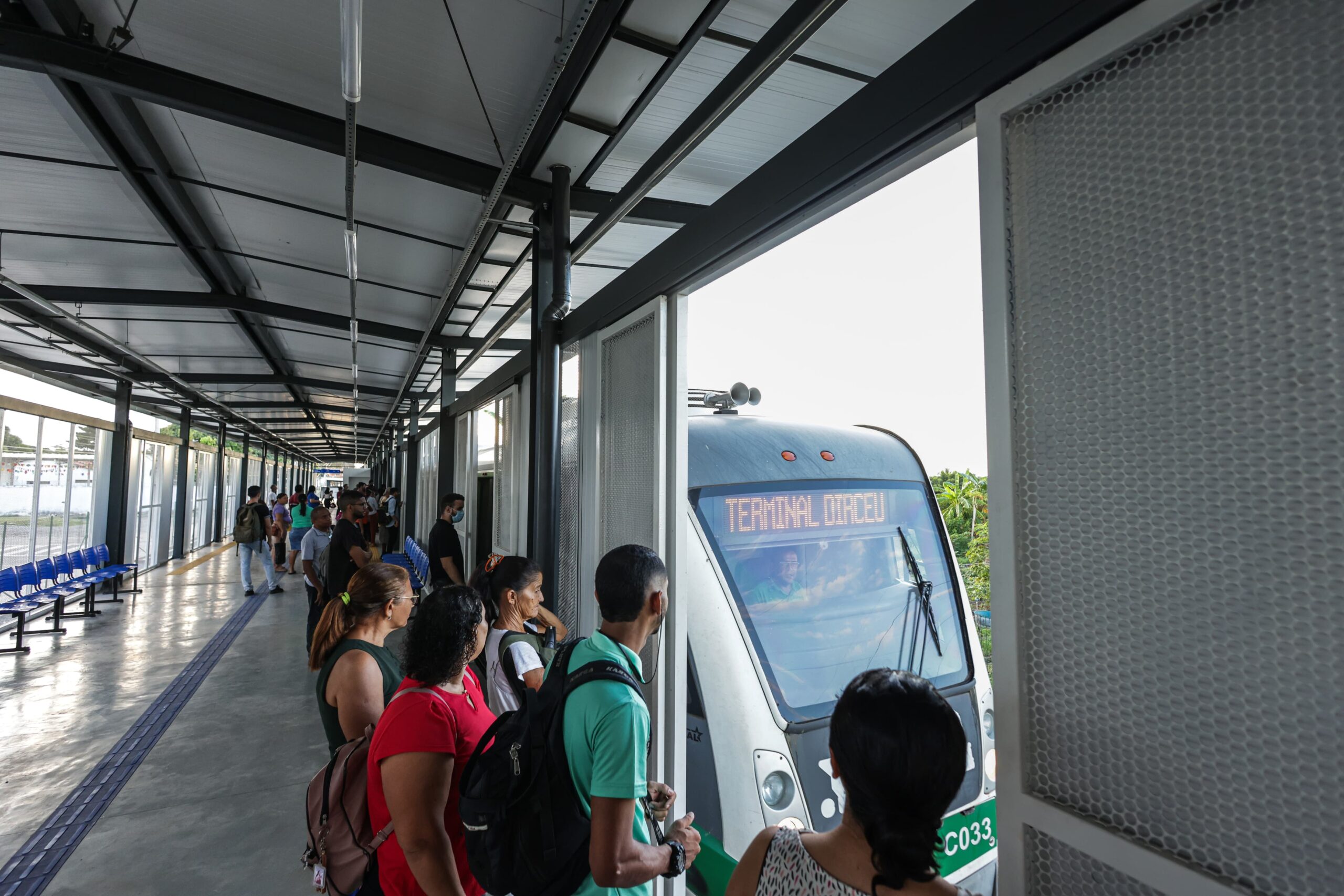 Metrô amplia em 60% o número de passageiros após melhorias