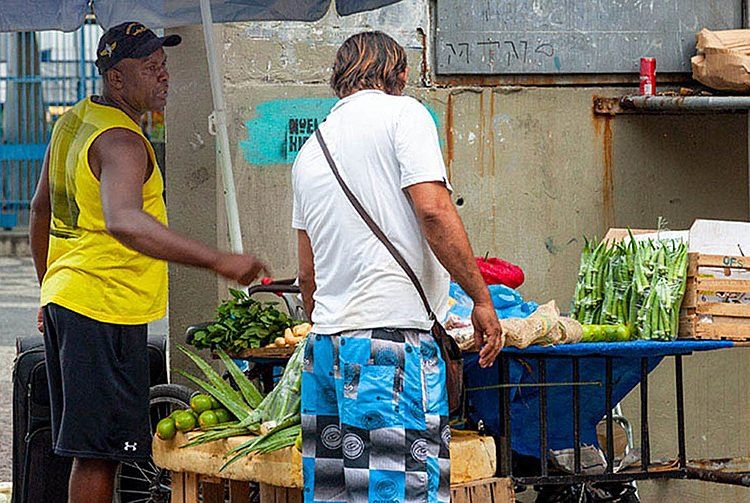 Trabalho informal no Piauí atinge menor nível desde 2012, aponta IBGE