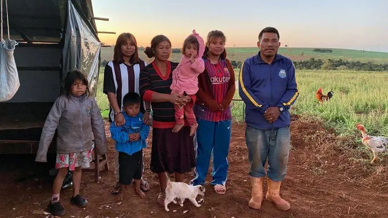 Indígena é decapitado e outros são ameaçados: “queimaremos vossas crianças”