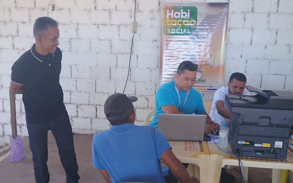 ADH leva regularização contratual e financeira de imóveis à cidade de União