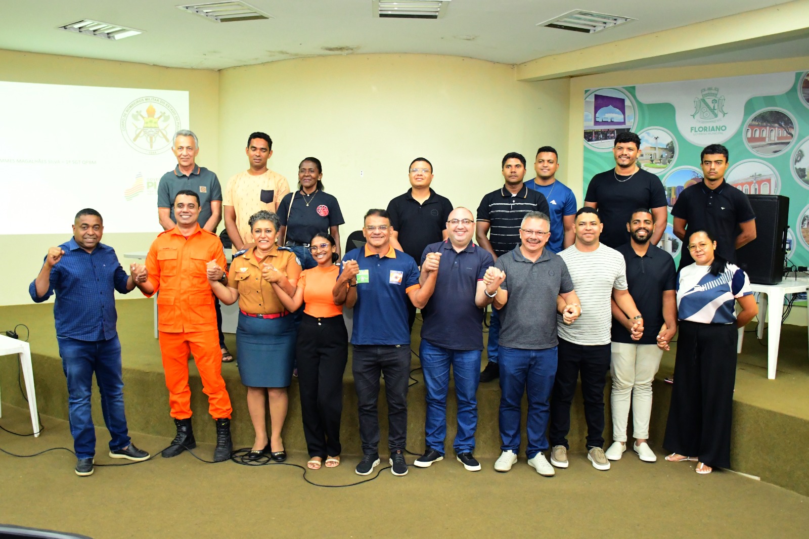 Defesa Civil do Piauí capacita voluntários em Floriano e Piripiri