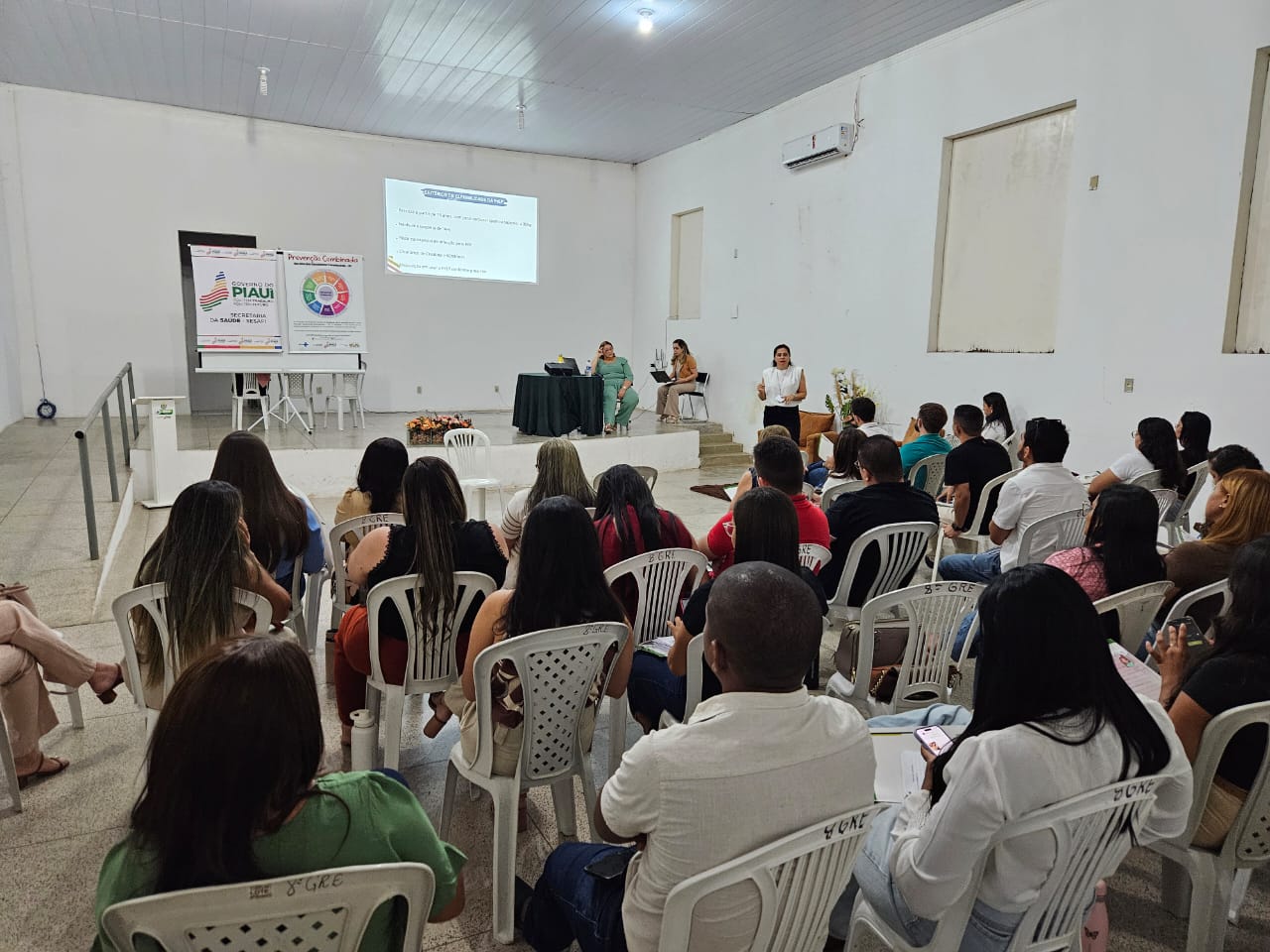 Sesapi capacita técnicos para fortalecer vigilância epidemiológica de ISTs no Vale do Canindé