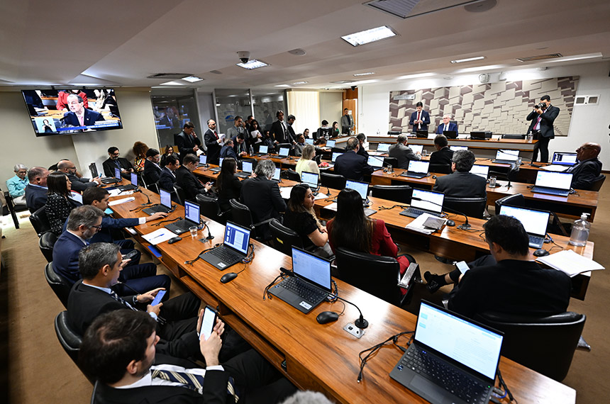 CAE vota autorizações para operações de crédito externo