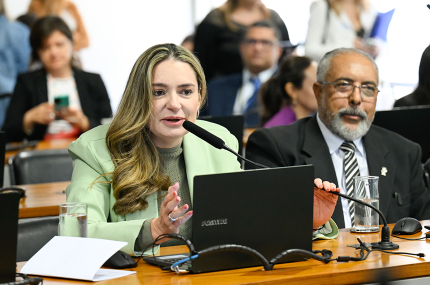 CDH: projeto dá à mulher agredida prioridade em atendimento psicológico no SUS