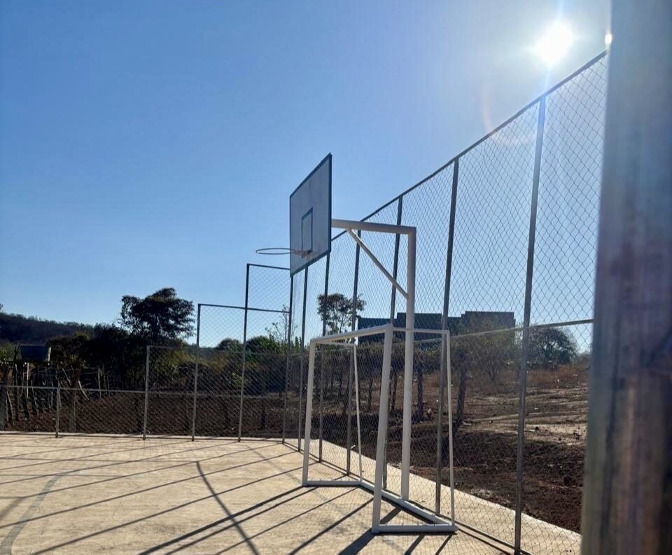 Coordenadoria de Desenvolvimento dos Territórios conclui quadra poliesportiva em Parnaguá