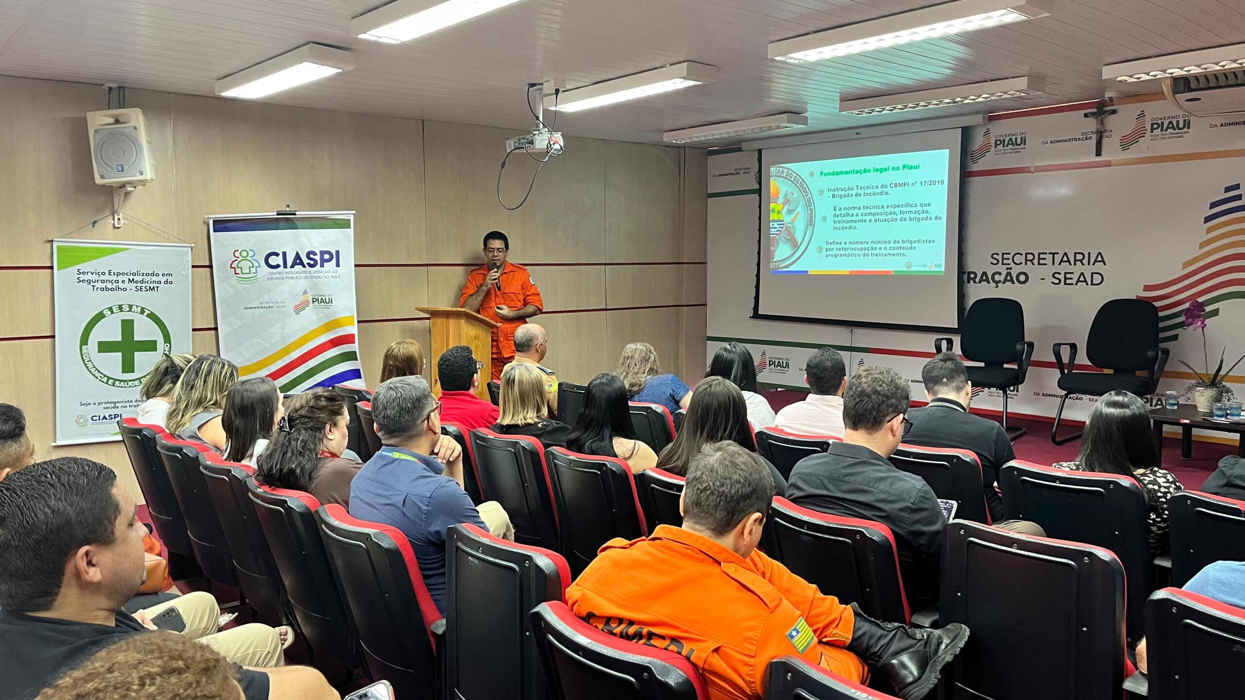 Sesapi realiza 1ª reunião para implantação e atualização de brigadas de incêndio em hospitais da rede estadual