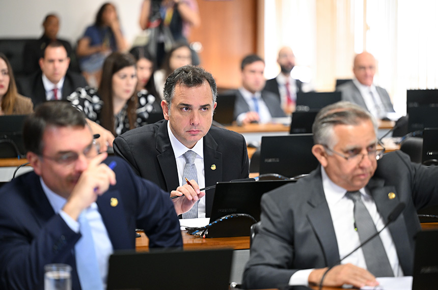 Criação de 21 cargos de juízes substitutos do TRT segue para o Plenário