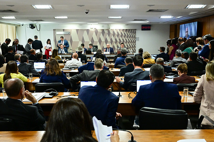 CPMI do INSS ouve nesta quinta defensora pública e delegado da PF