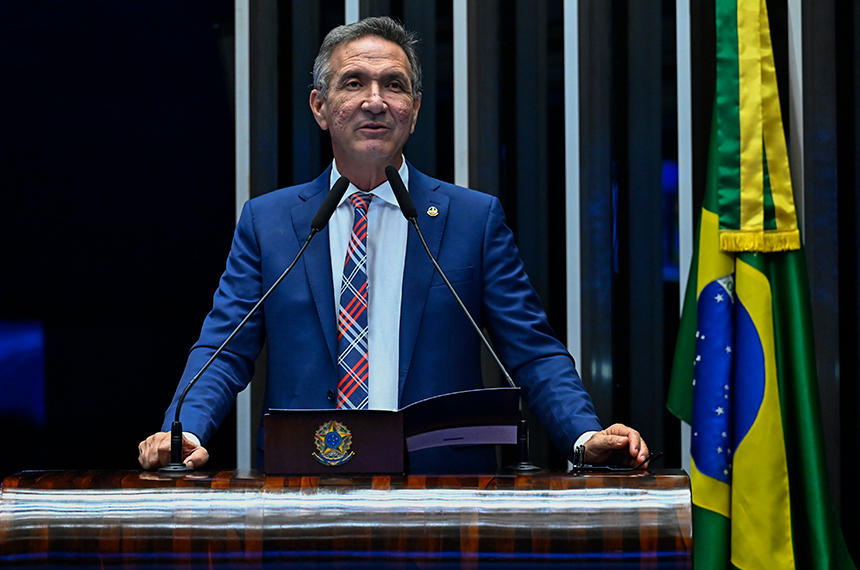Lucas Barreto critica tarifas de energia no AP e pede CPI