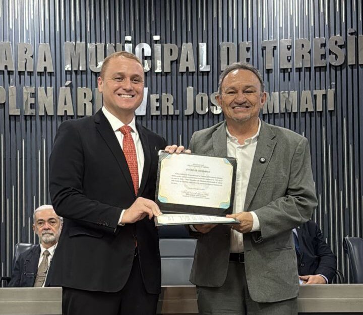 Presidente da Fapepi é homenageado com Título de Cidadão Teresinense em solenidade na Câmara Municipal